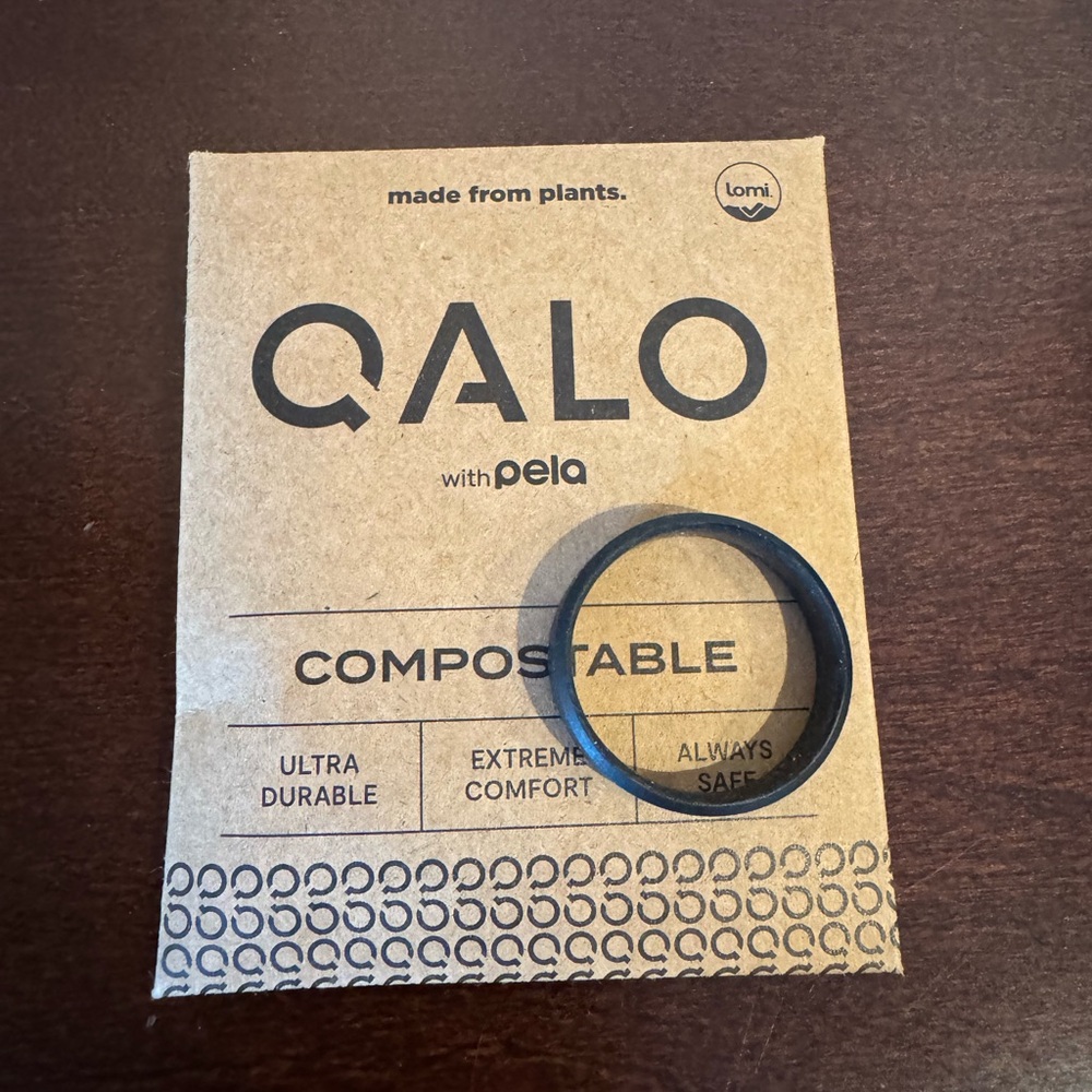 Qalo Black Men’s Ring